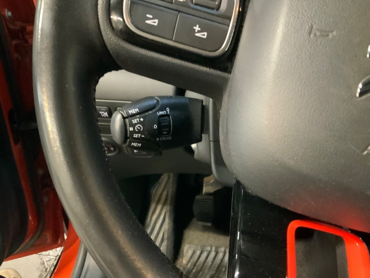 Orange Citroën C3 Aircross fra 2017