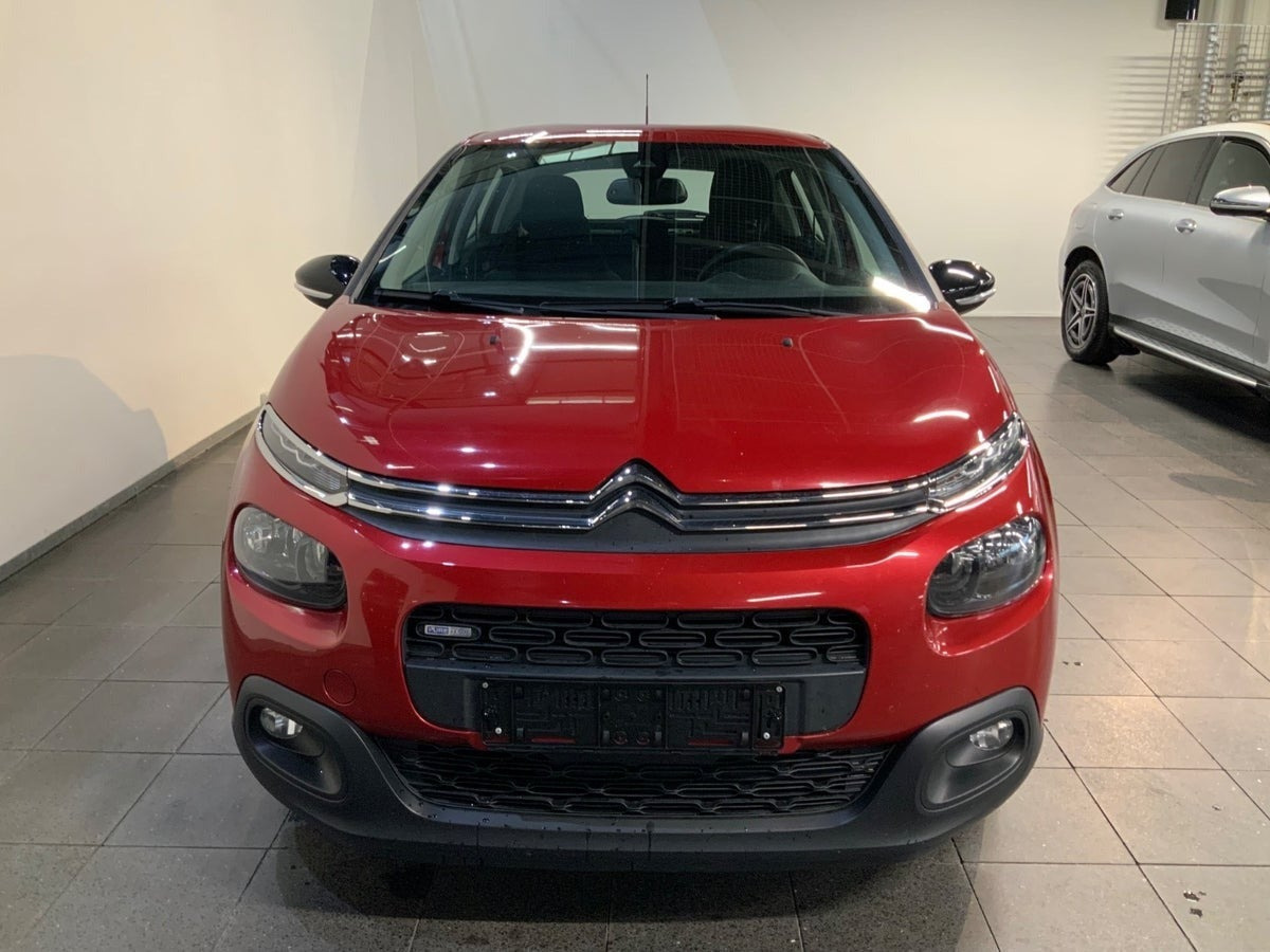 Rød Citroën C3 fra 2017