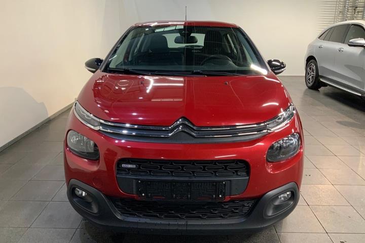 Rød Citroën C3 fra 2017