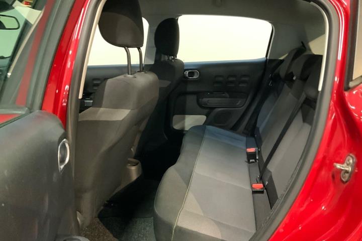Rød Citroën C3 fra 2017