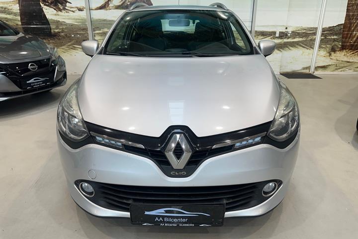 Sølv Renault Clio IV fra 2015