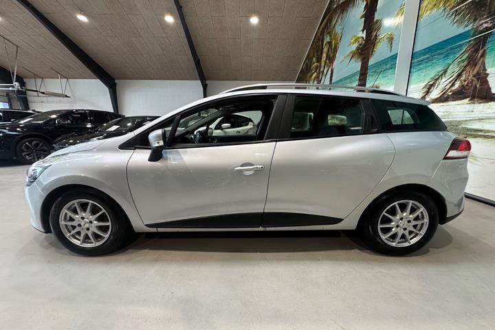 Sølv Renault Clio IV fra 2015