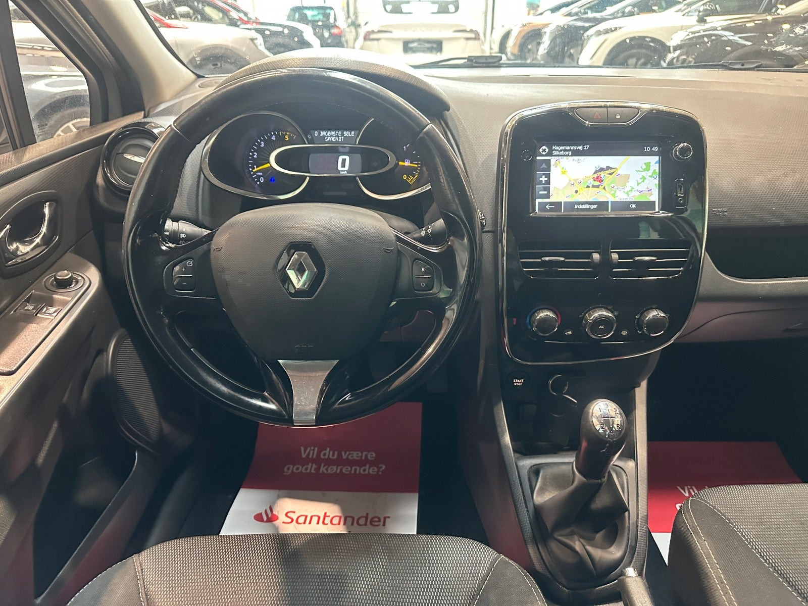 Sølv Renault Clio IV fra 2015
