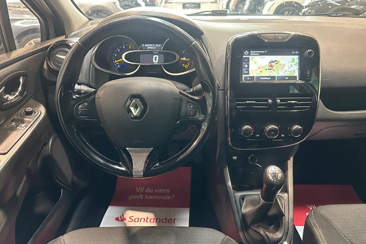 Sølv Renault Clio IV fra 2015