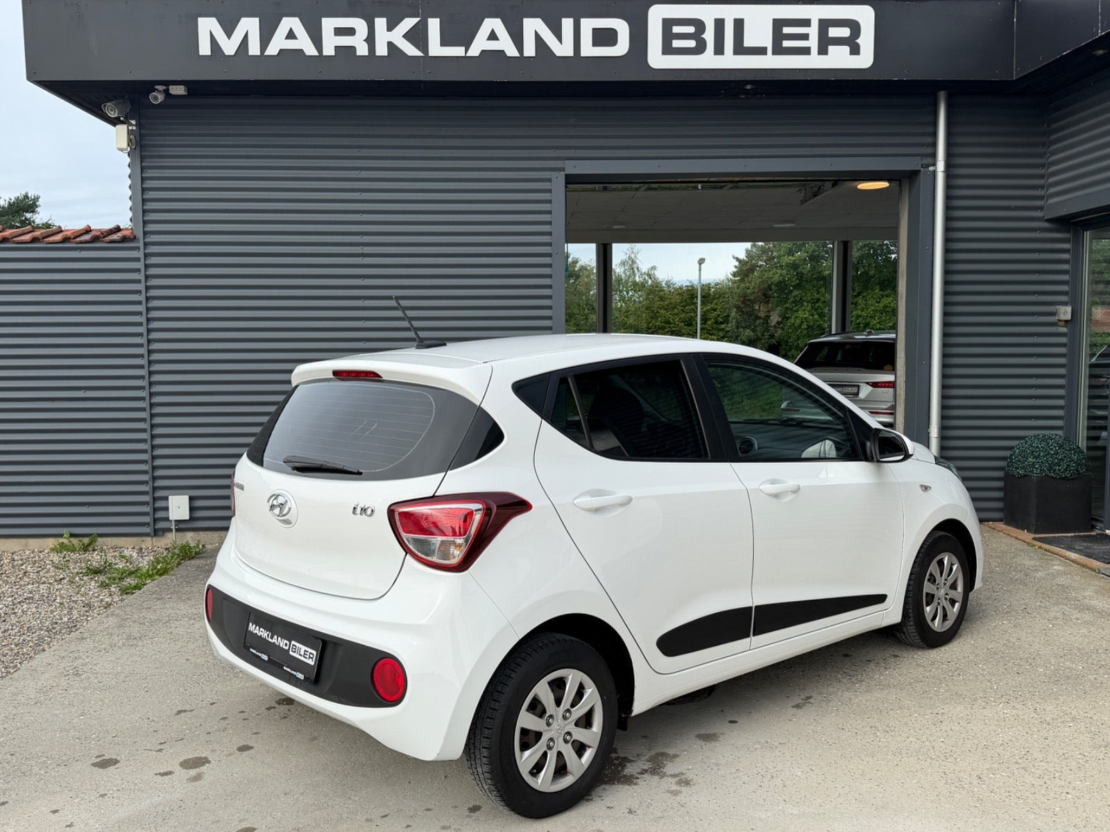 Hvid Hyundai i10 fra 2018