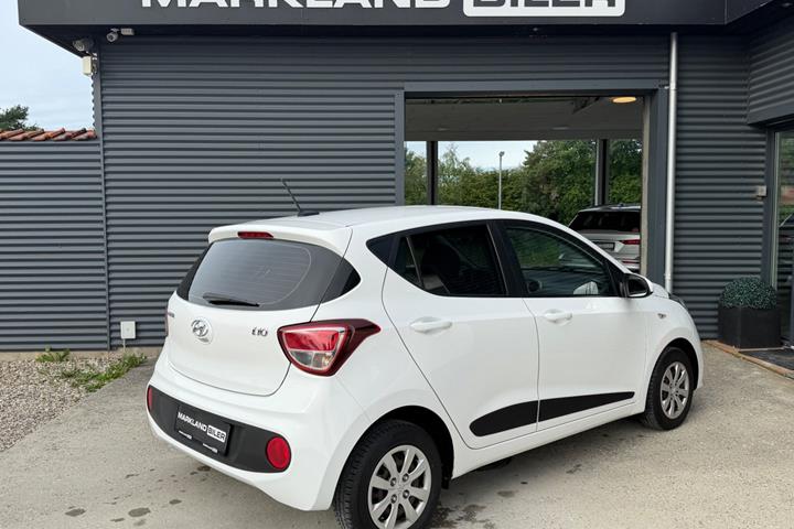 Hvid Hyundai i10 fra 2018