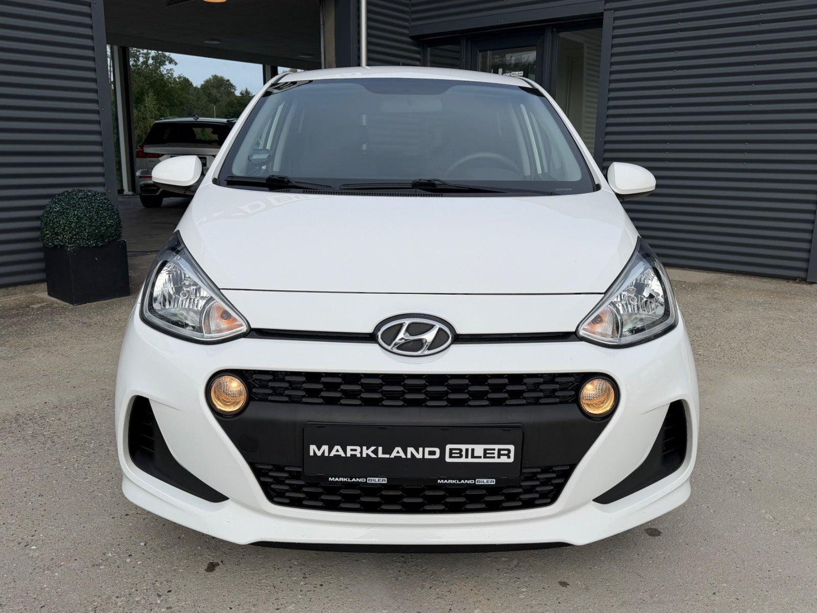 Hvid Hyundai i10 fra 2018
