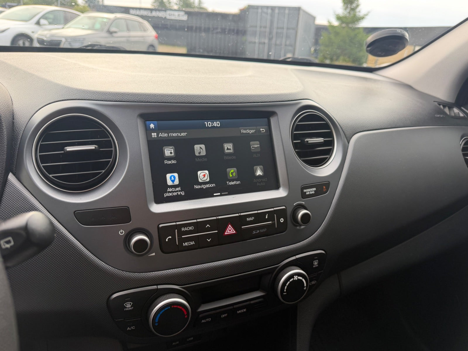 Hvid Hyundai i10 fra 2018
