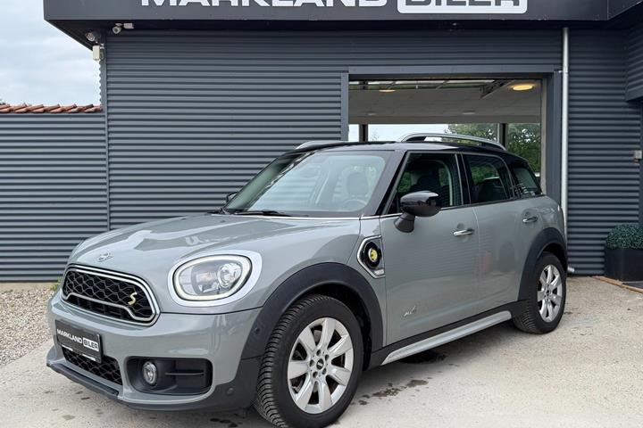 Grå Mini Countryman Cooper SE fra 2020