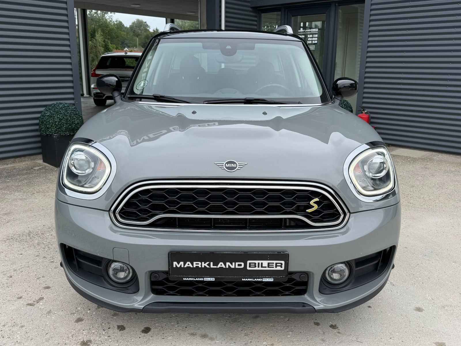 Grå Mini Countryman Cooper SE fra 2020