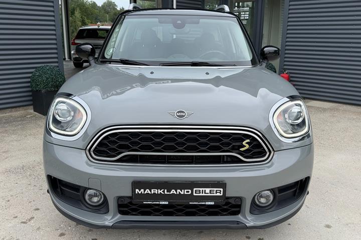 Grå Mini Countryman Cooper SE fra 2020