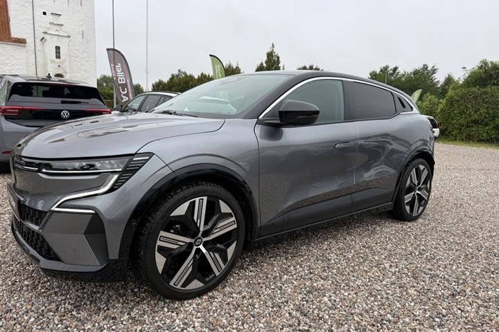 Grå Renault Megane E-Tech fra 2024