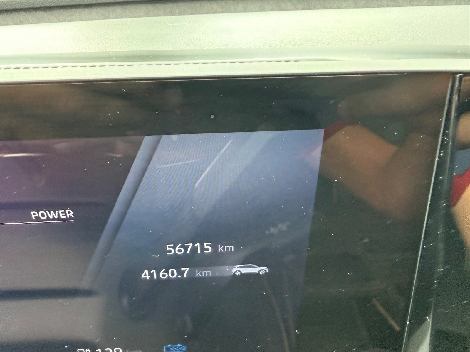 Grå Renault Megane E-Tech fra 2024