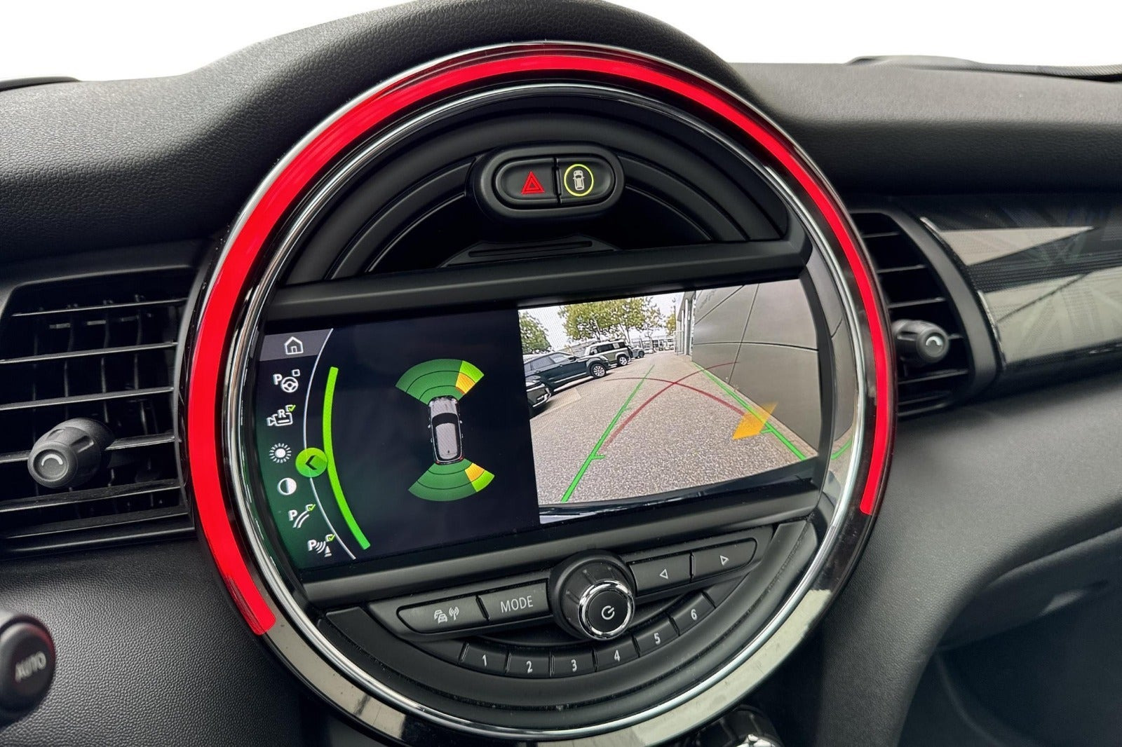 Sort Mini Cooper SE fra 2021