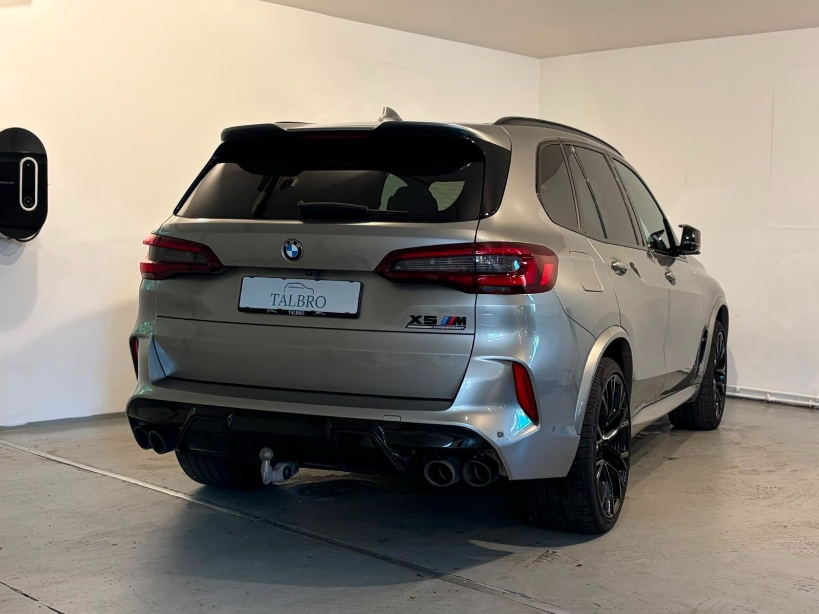Sølv BMW X5 fra 2021
