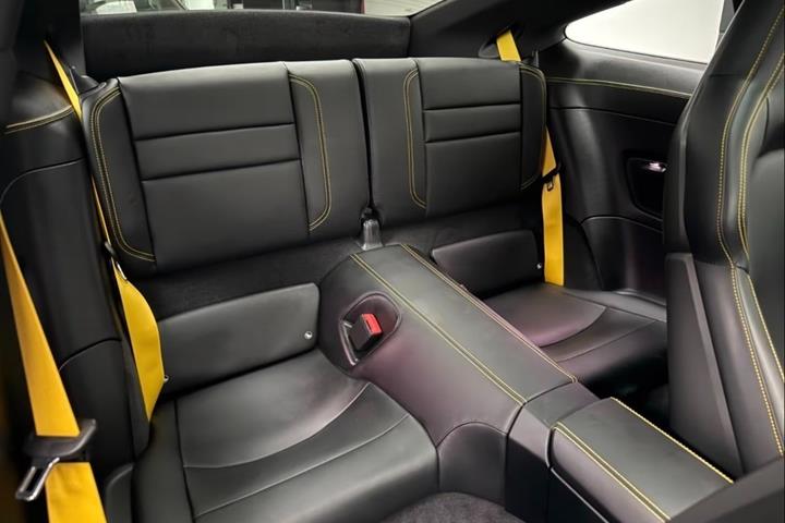 Sort Porsche 911 Carrera 4S fra 2021