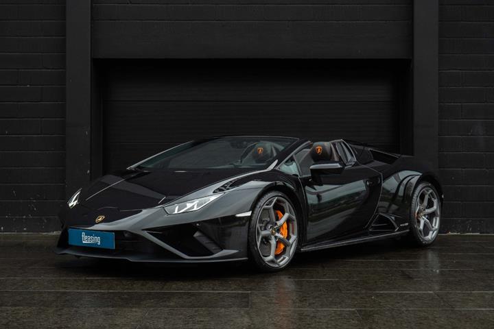 Sort Lamborghini Huracan fra 2021