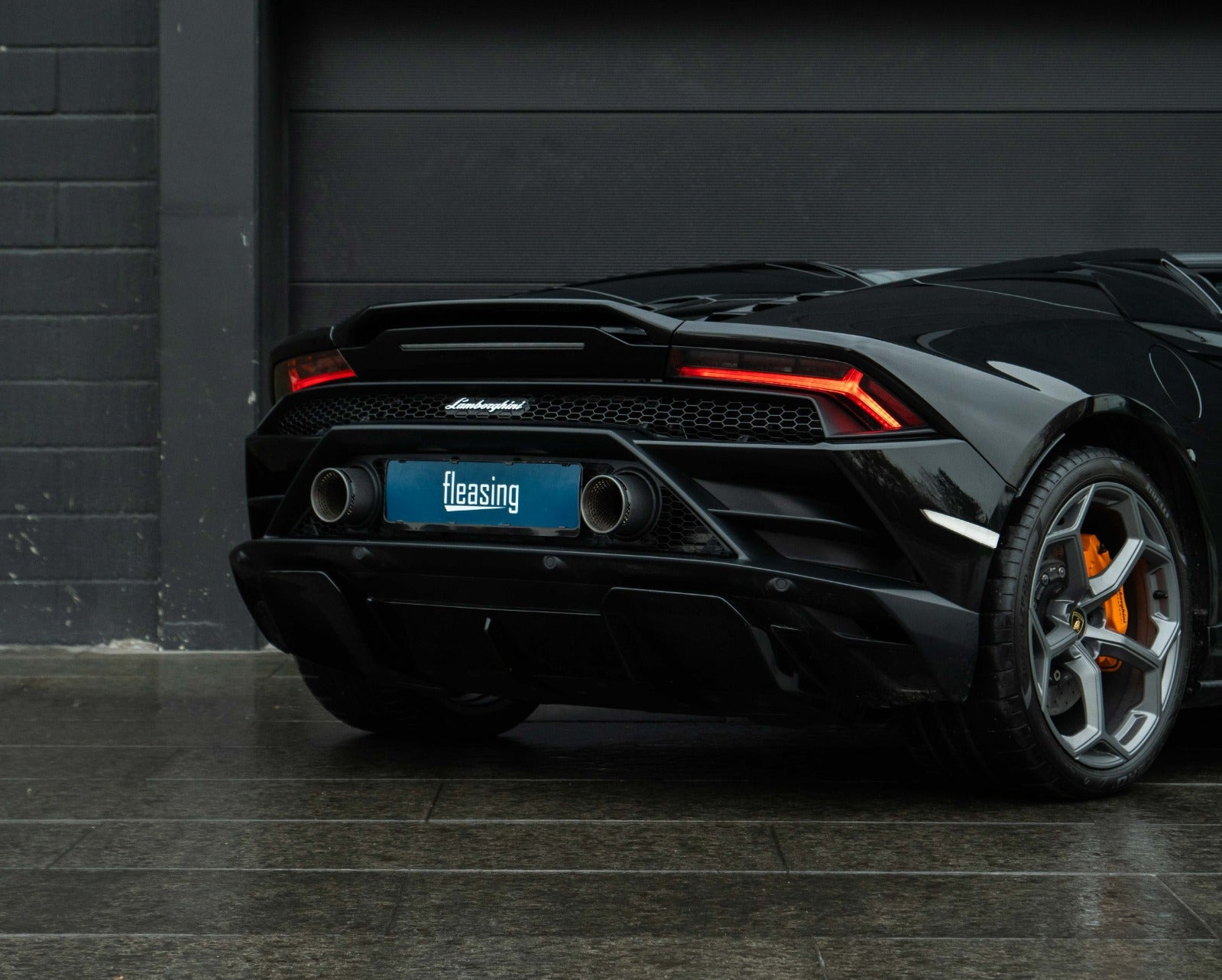 Sort Lamborghini Huracan fra 2021