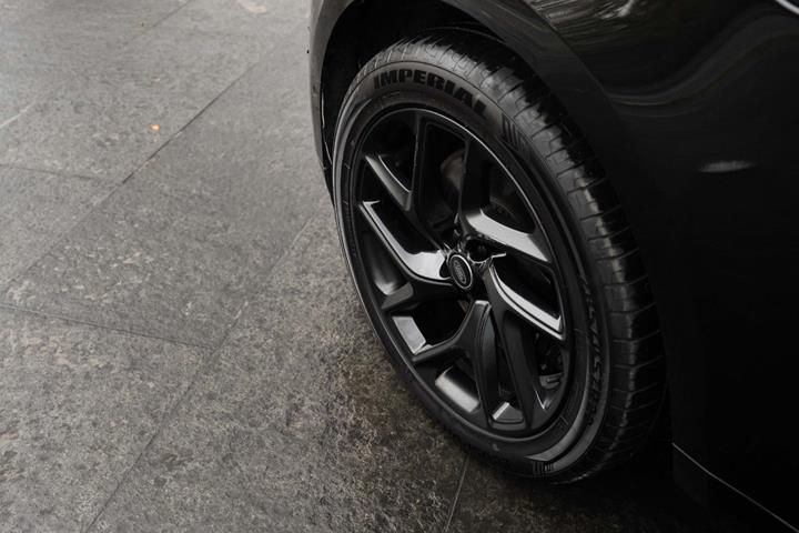 Sort Land Rover Range Rover sport fra 2023