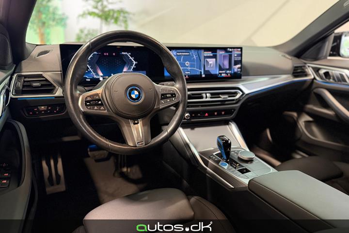 Sort BMW i4 fra 2023