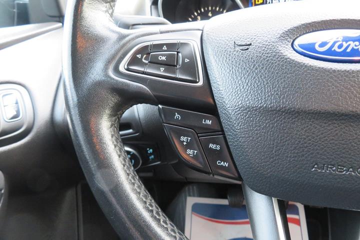 Sølv Ford Focus fra 2016