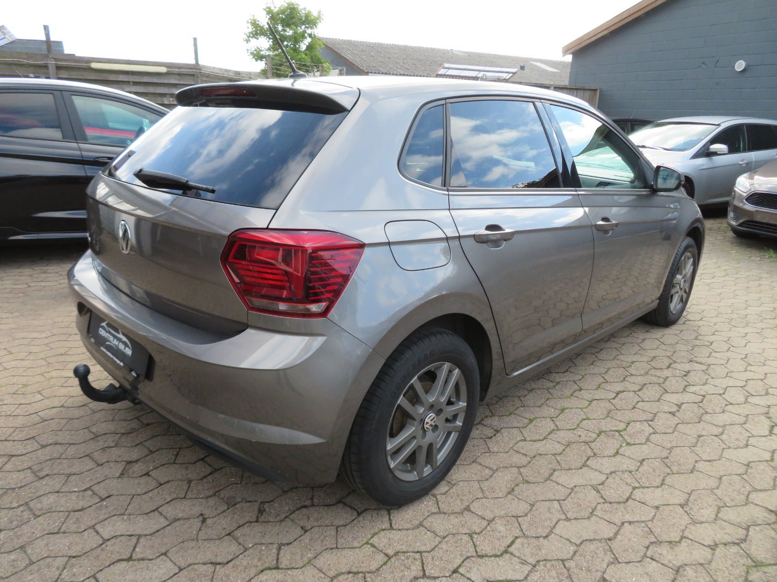 Grå VW Polo fra 2018