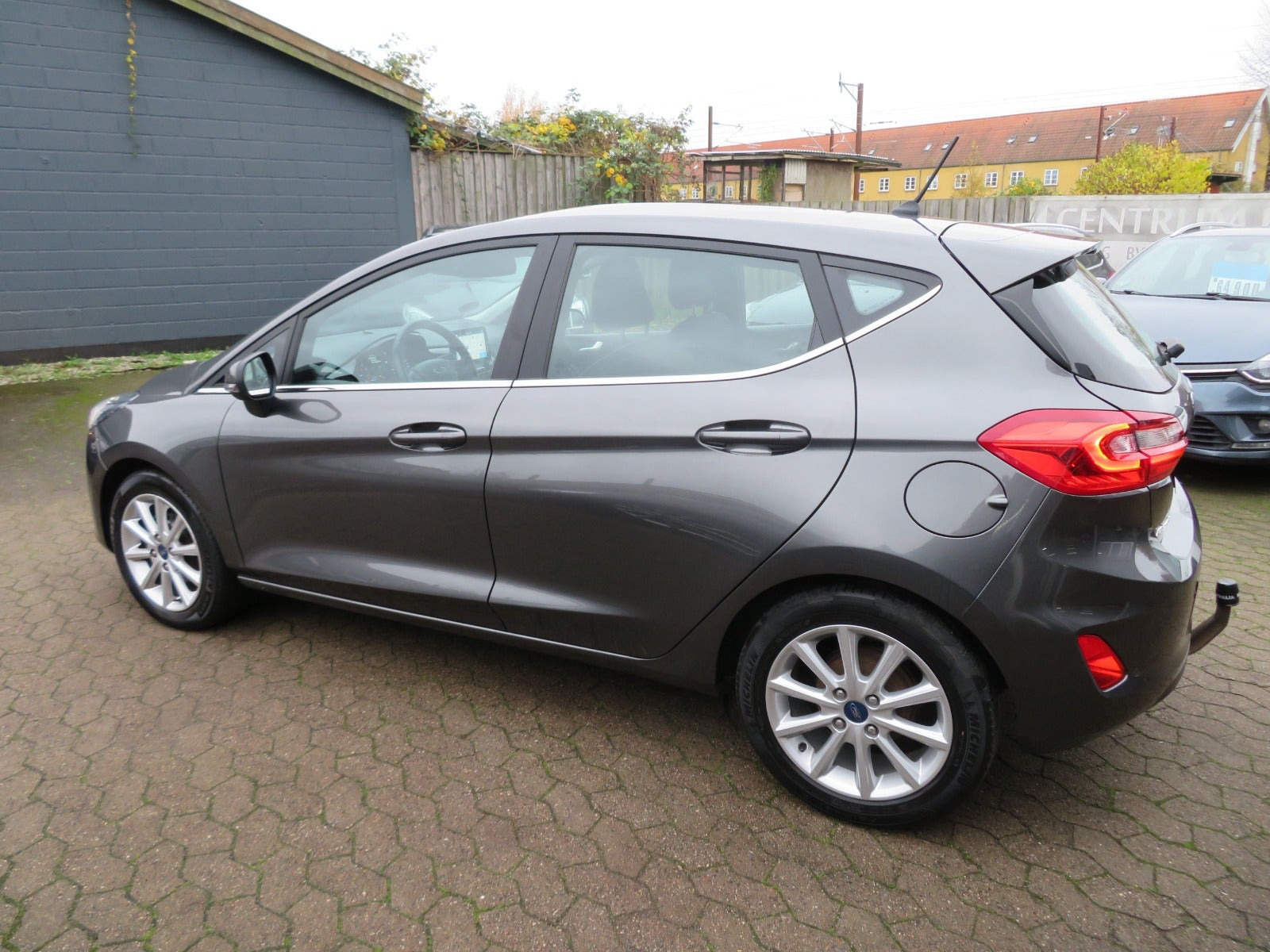 Grå Ford Fiesta fra 2018