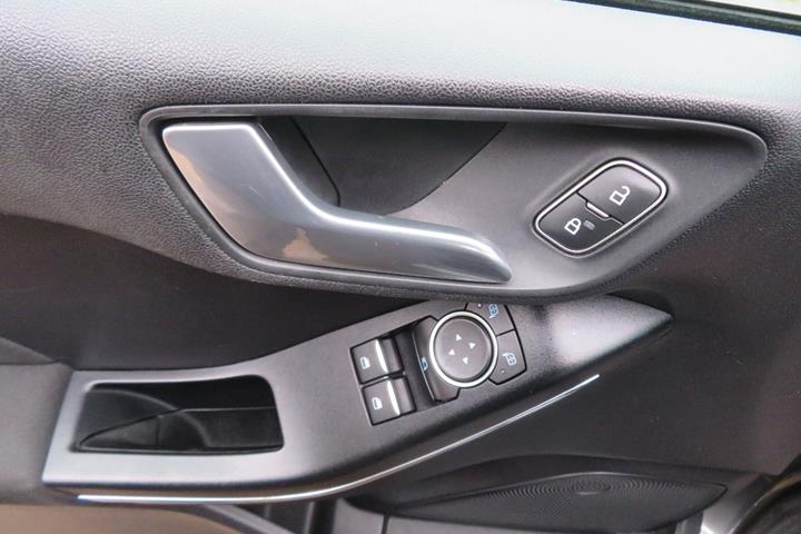 Grå Ford Fiesta fra 2018
