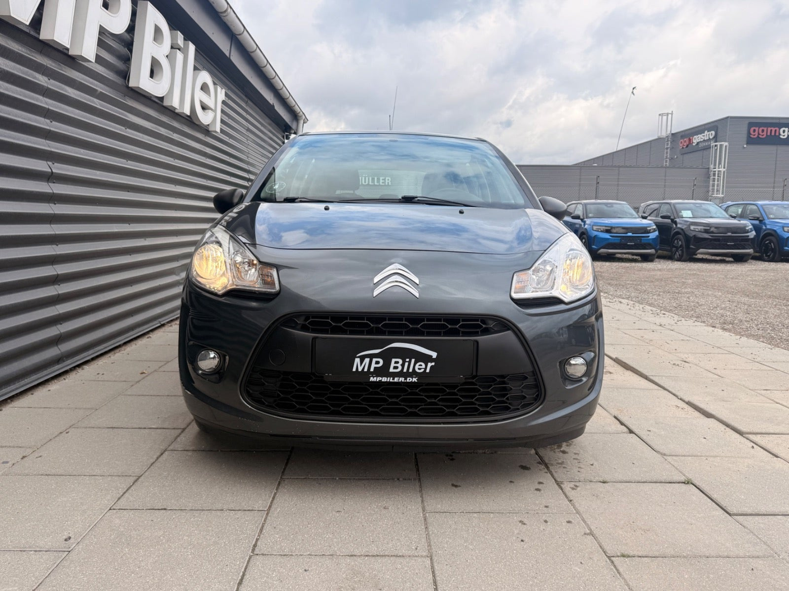 Grå Citroën C3 fra 2012