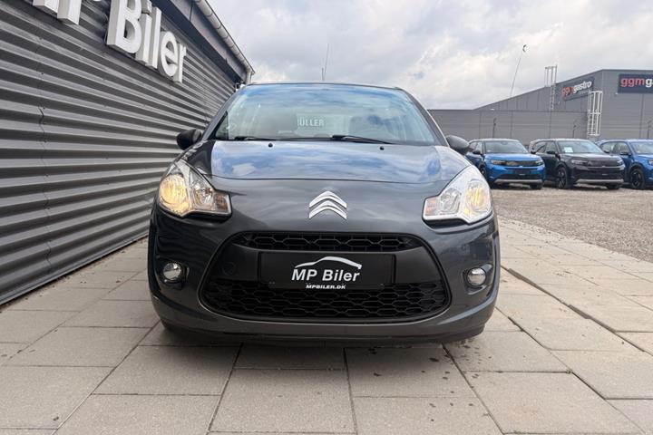 Grå Citroën C3 fra 2012