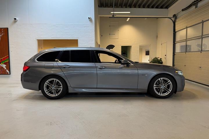 Sølv BMW 520d fra 2016
