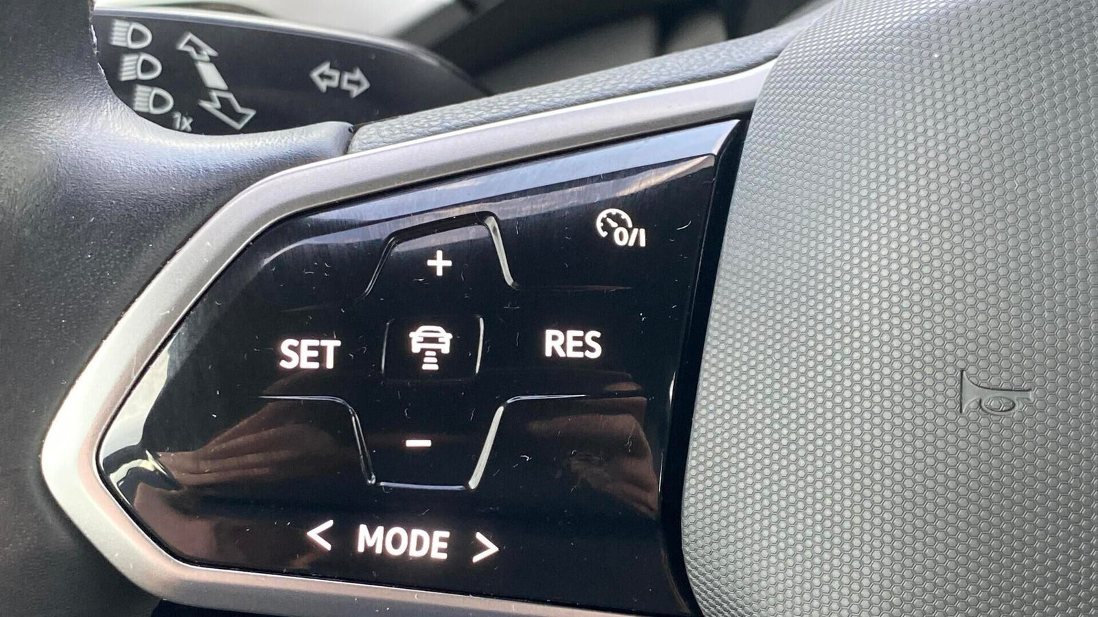 Grå VW ID.4 fra 2023