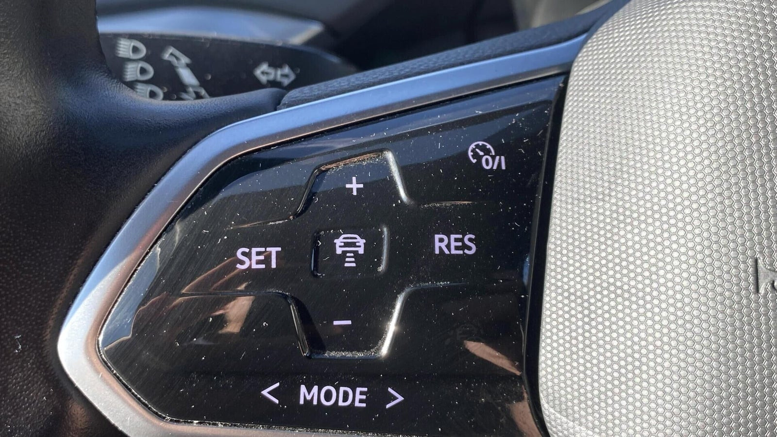 Grå VW ID.4 fra 2023