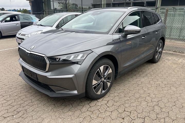 Grå Skoda Enyaq fra 2025