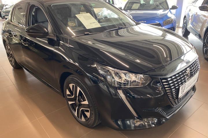 Sort Peugeot 208 fra 2020