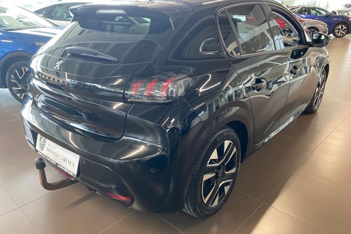 Sort Peugeot 208 fra 2020