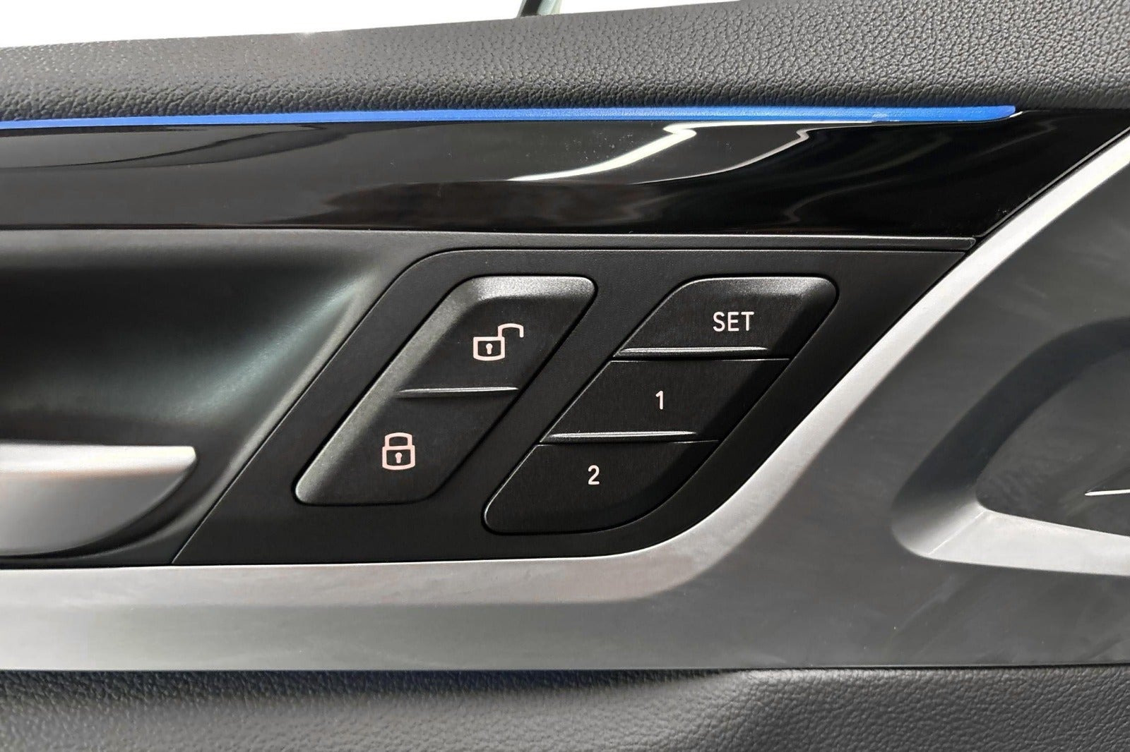 Grå BMW iX3 fra 2024