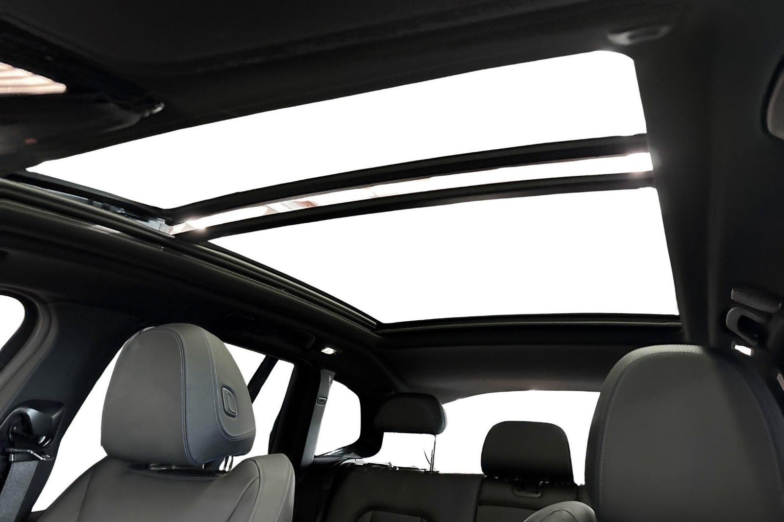 Grå BMW iX3 fra 2024