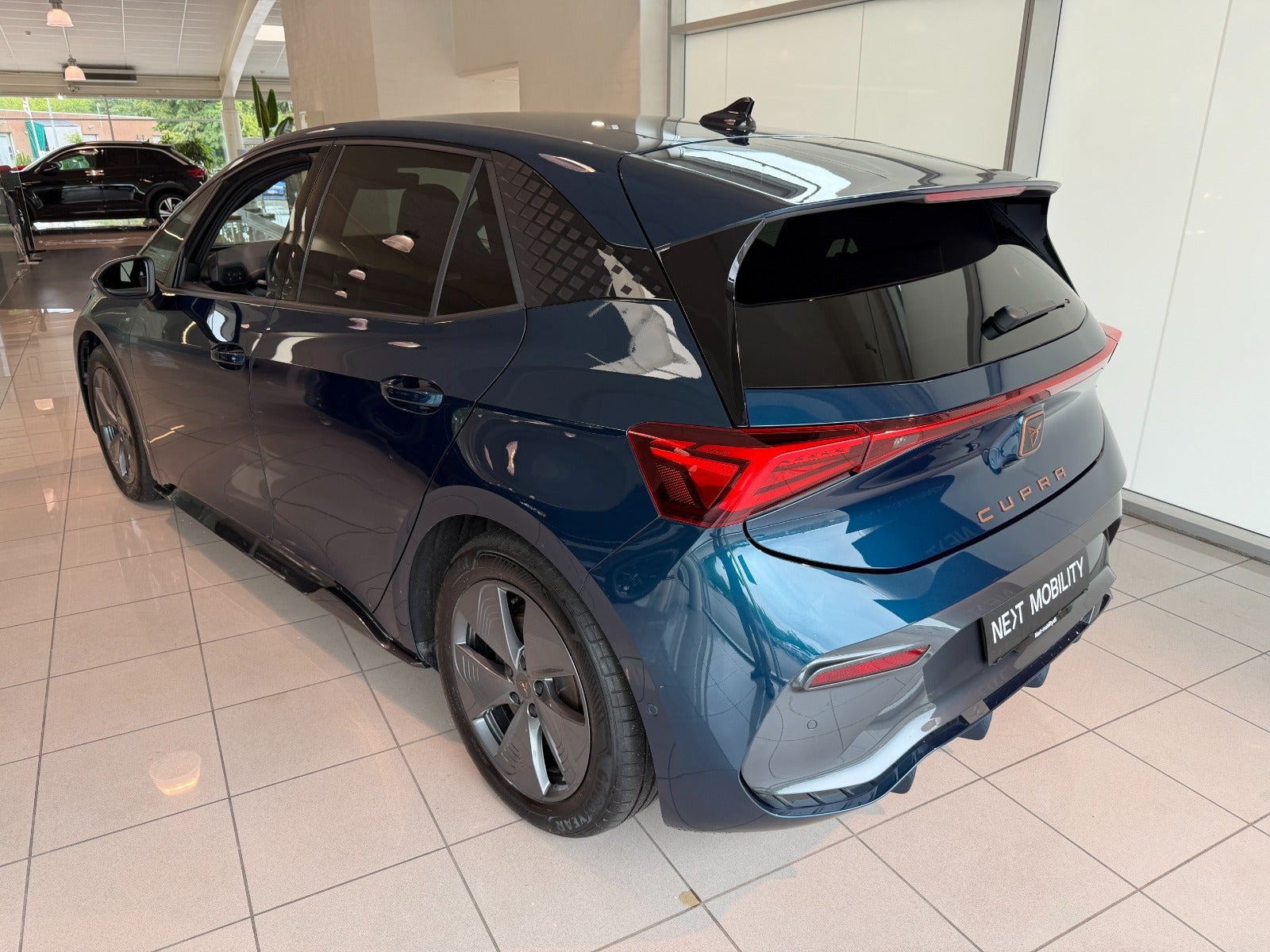 Blå Cupra Born fra 2022