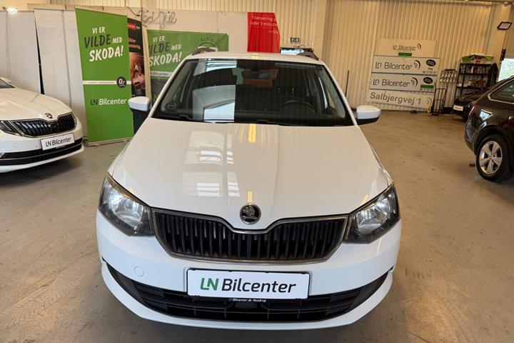 Sølv Skoda Fabia fra 2017