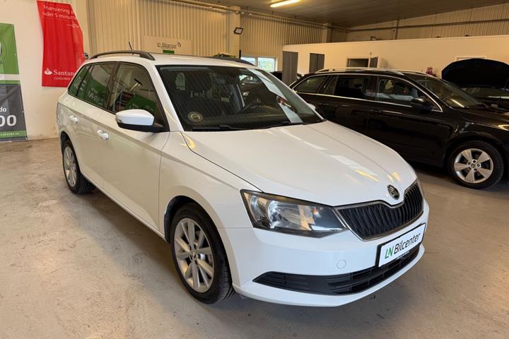 Sølv Skoda Fabia fra 2017