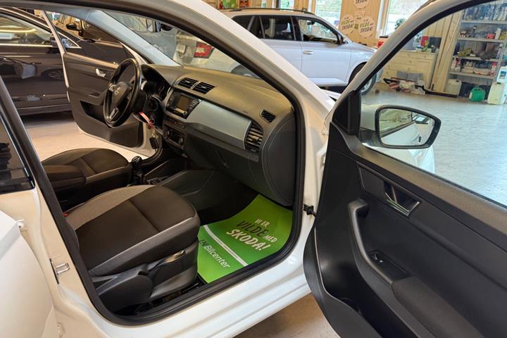 Sølv Skoda Fabia fra 2017