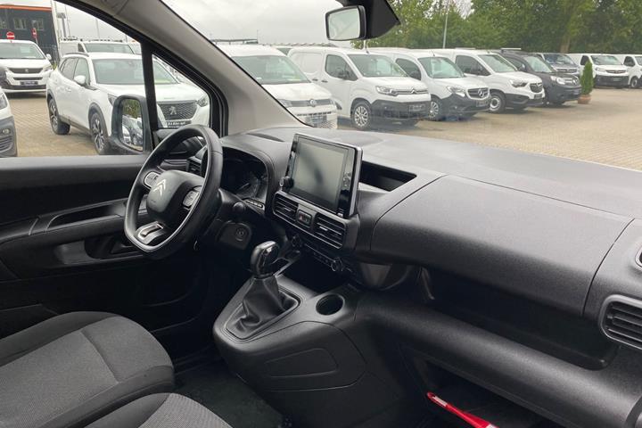 Hvid Citroën Berlingo fra 2021