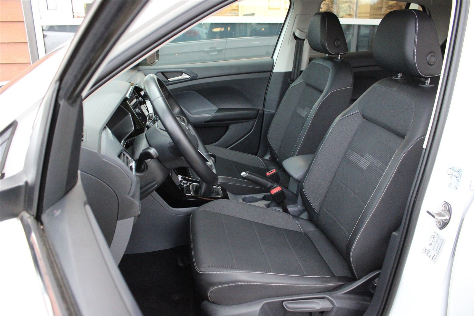 Hvid VW T-Cross fra 2019
