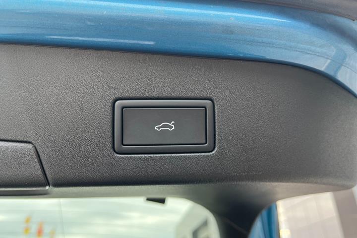 Blå VW ID.5 fra 2025