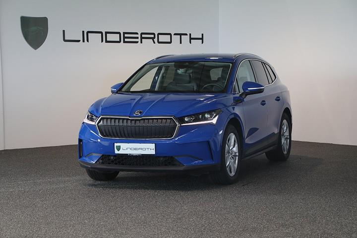 Blå Skoda Enyaq fra 2024