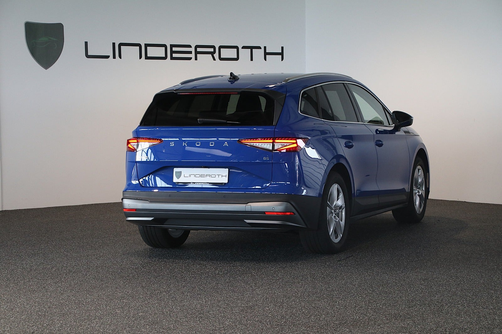 Blå Skoda Enyaq fra 2024