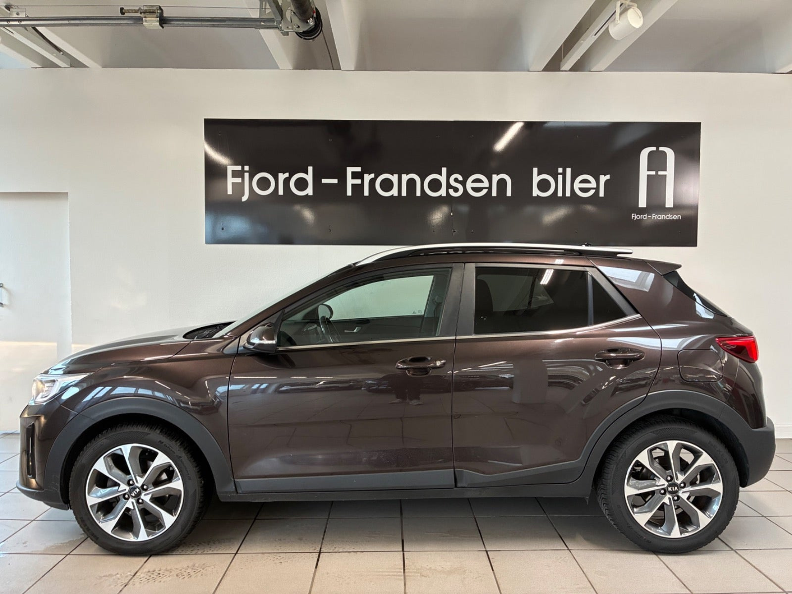 Brun Kia Stonic fra 2019