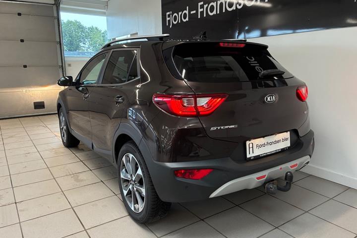Brun Kia Stonic fra 2019