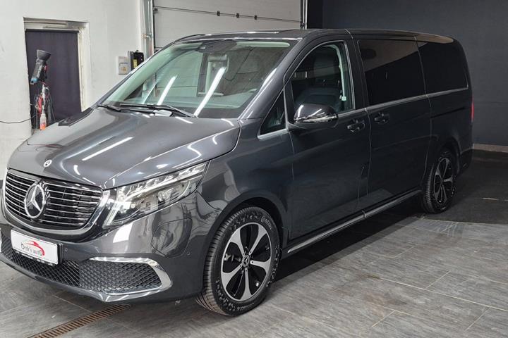 Grå Mercedes EQV300 fra 2025